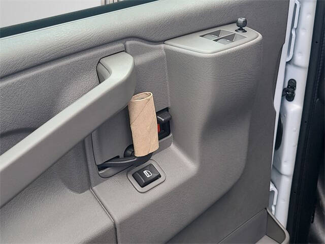 2025 Chevrolet Express 2500