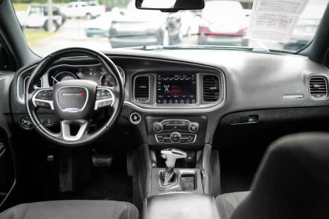 2017 Dodge Charger SXT