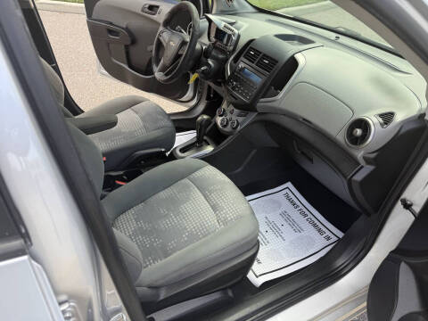 2016 Chevrolet Sonic LS Auto