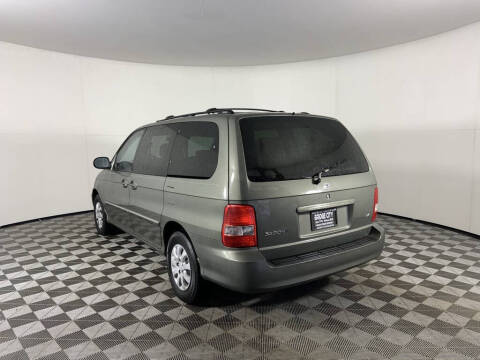 2005 Kia Sedona EX
