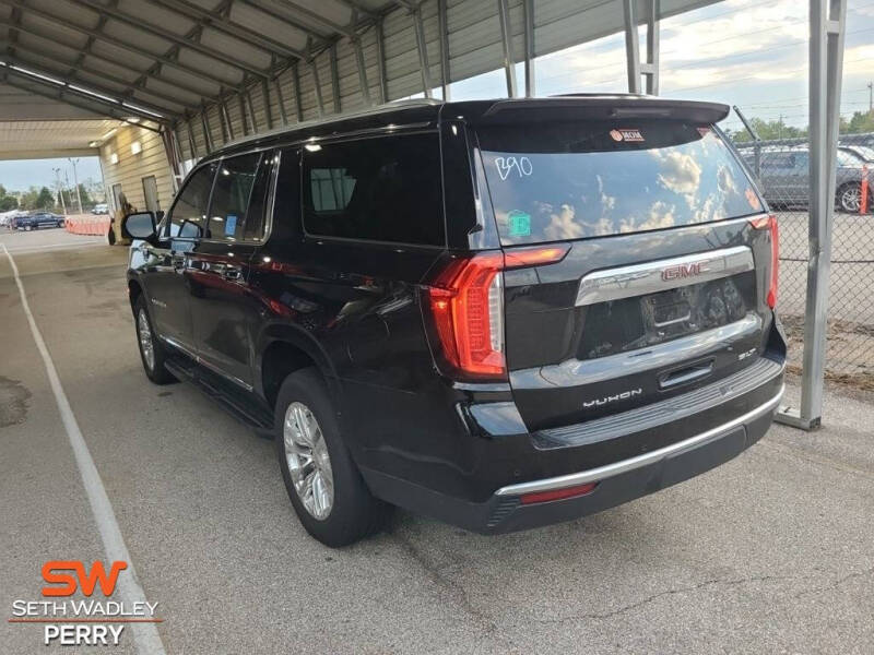 2022 GMC Yukon XL SLT