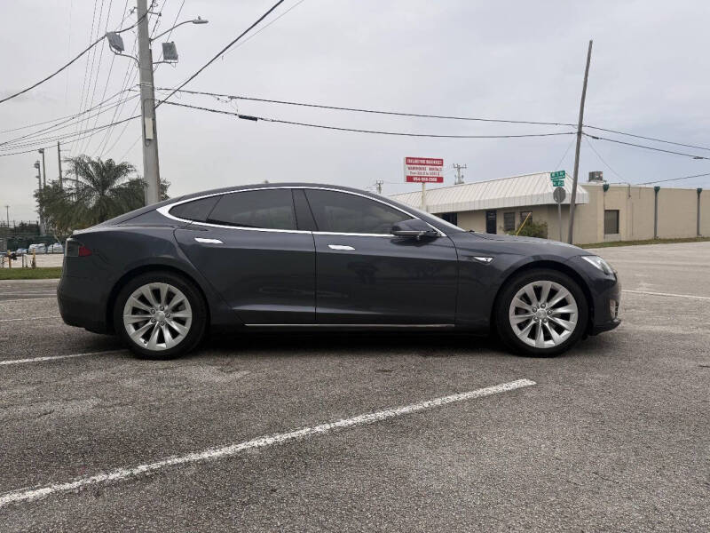 2015 Tesla Model S 85