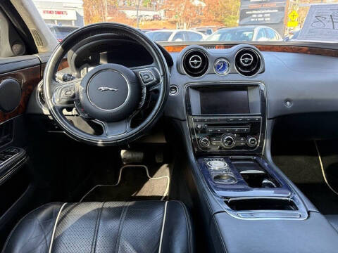 2013 Jaguar XJL Portfolio