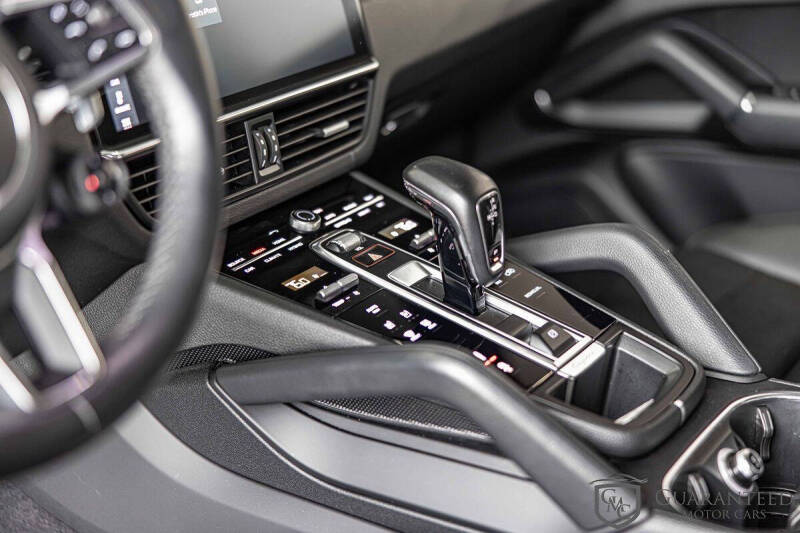2020 Porsche Cayenne E-Hybrid