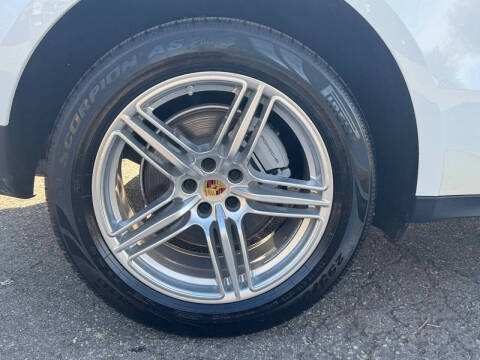 2017 Porsche Macan S