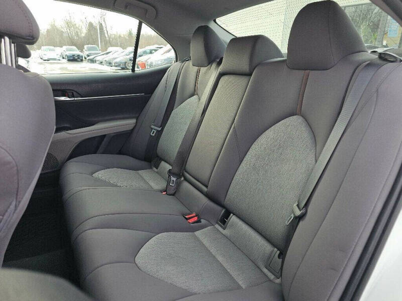 2020 Toyota Camry Hybrid LE