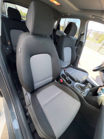 2021 Hyundai Kona SEL Plus