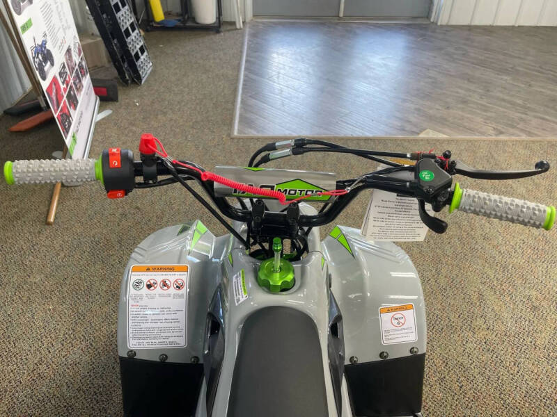 2025 TAO BOULDER B110 (GREEN)