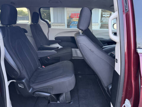 2017 Chrysler Pacifica Touring