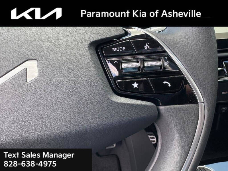 2025 Kia Niro EX Touring