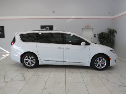 2018 Chrysler Pacifica Touring L Plus