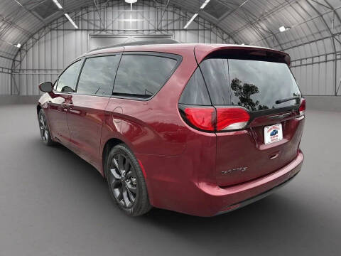 2018 Chrysler Pacifica Touring Plus