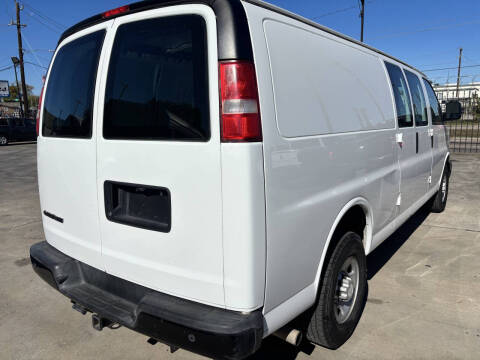 2017 Chevrolet Express 3500