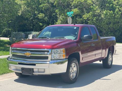 2013 Chevrolet Silverado 1500 for sale at L G AUTO SALES in Boynton Beach FL