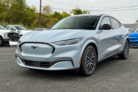 2025 Ford Mustang Mach-E Premium