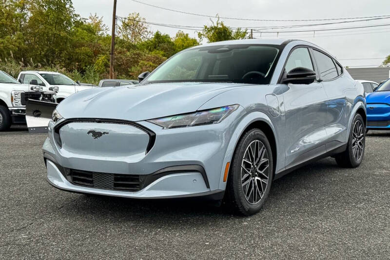 2025 Ford Mustang Mach-E Premium