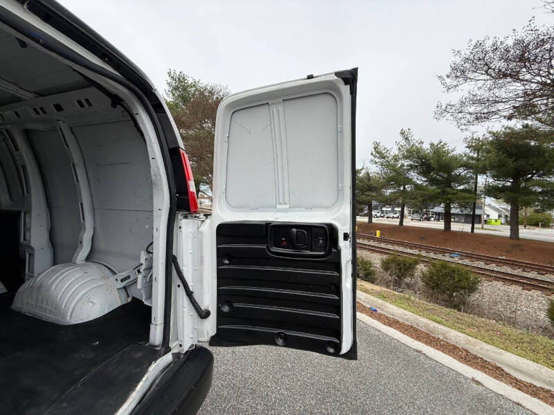 2020 Chevrolet Express 2500