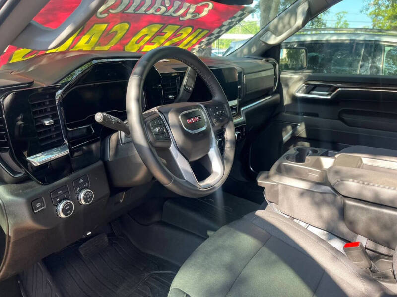 2024 GMC Sierra 1500