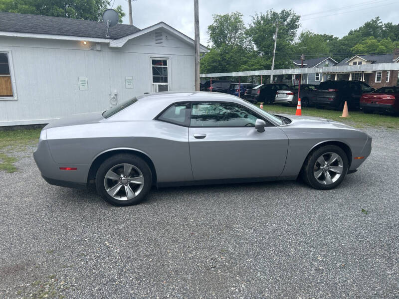 2016 Dodge Challenger SXT
