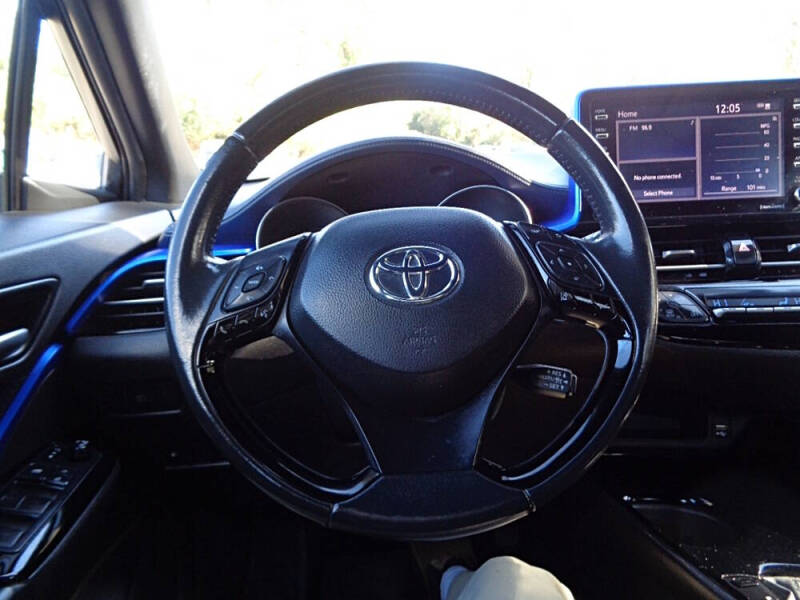 2021 Toyota C-HR XLE