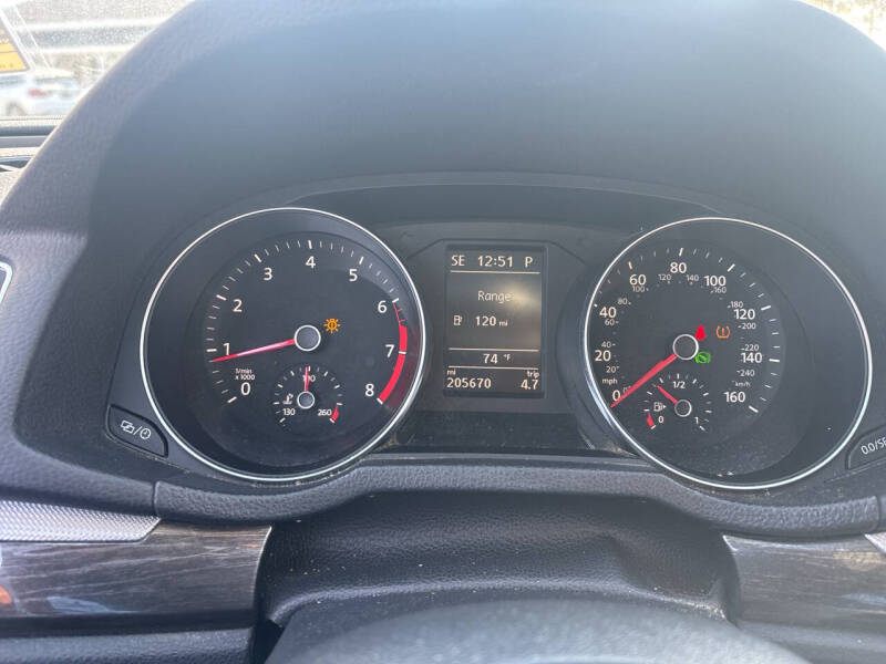 2018 Volkswagen Passat 2.0T SE