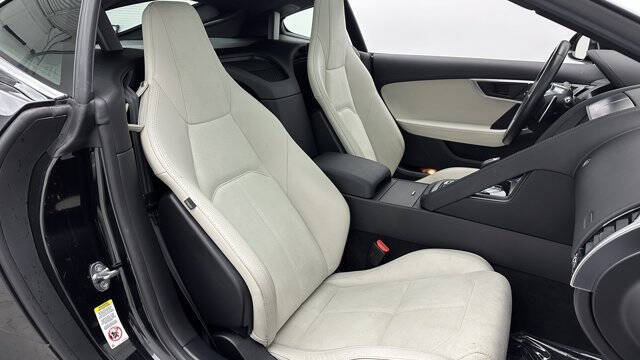 2021 Jaguar F-TYPE P300