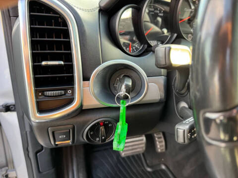 2012 Porsche Cayenne Turbo