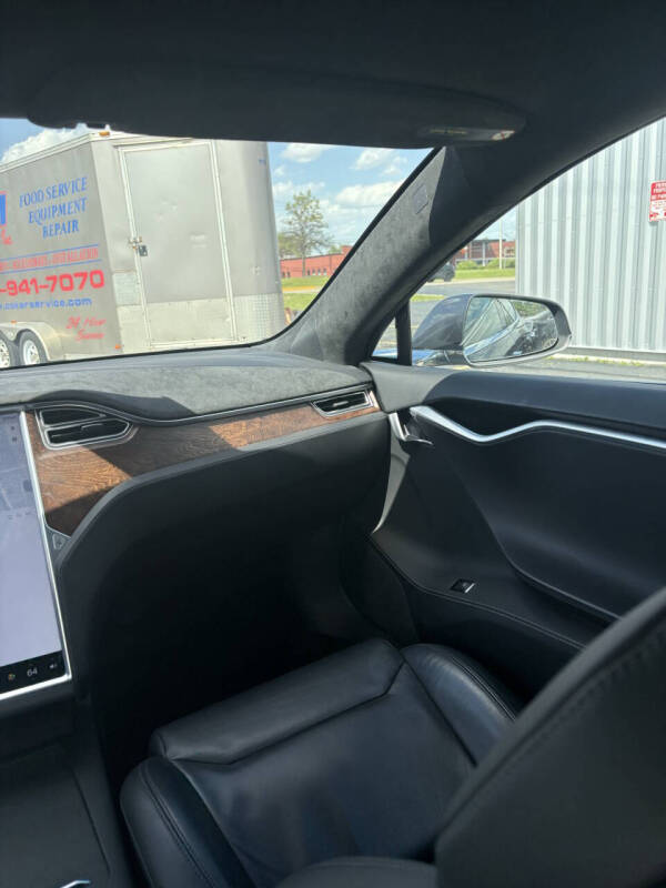 2017 Tesla Model S 75D