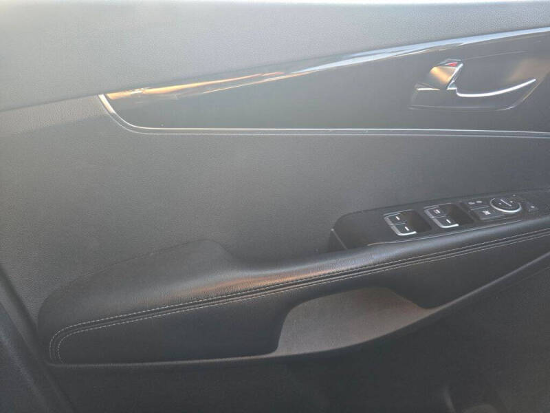 2016 Kia Sorento L