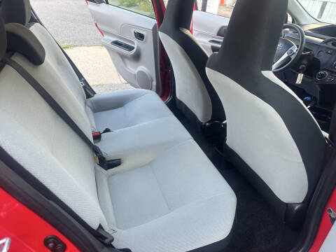 2014 Toyota Prius c Two