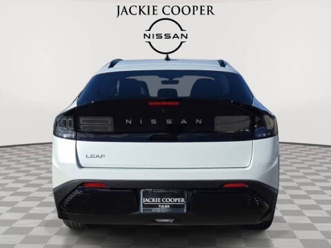 2026 Nissan LEAF Platinum+