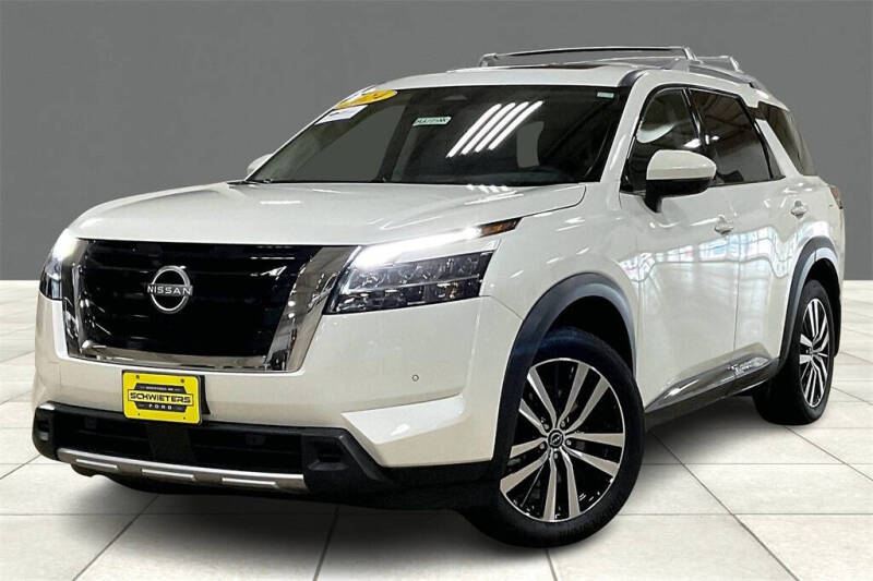 Used 2024 Nissan Pathfinder Platinum with VIN 5N1DR3DJ0RC270459 for sale in Montevideo, Minnesota