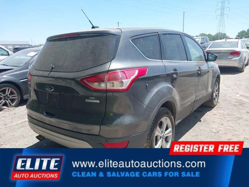 2015 Ford Escape SE