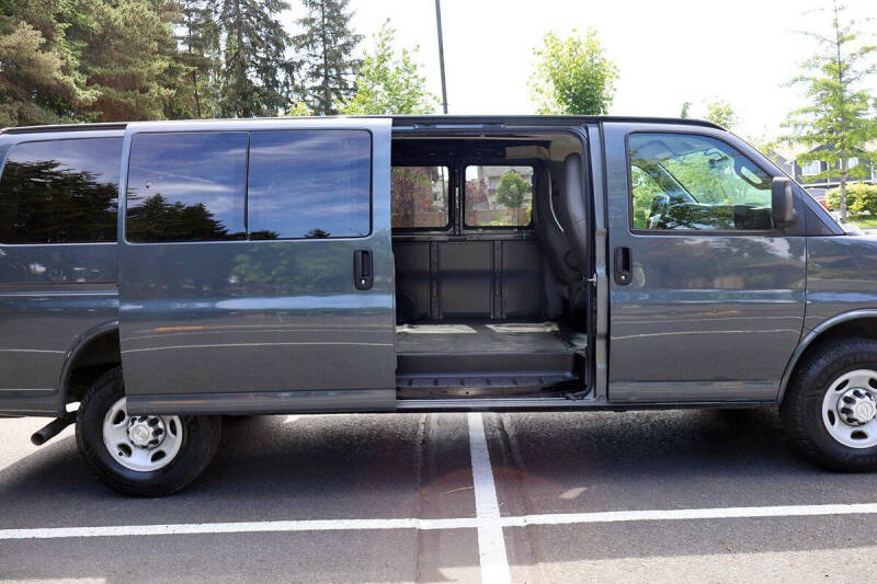 2017 Chevrolet Express 3500