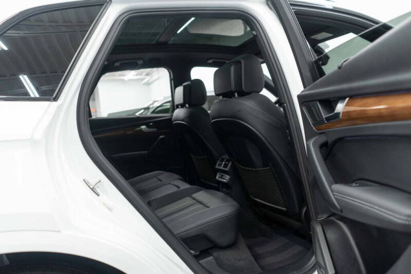 2024 Audi Q5 e quattro S line Prestg 55 TFSI