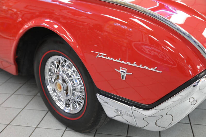 1961 Ford Thunderbird