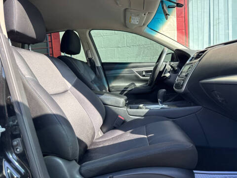 2017 Nissan Altima 2.5 SR