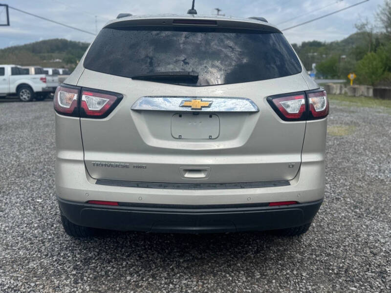 2017 Chevrolet Traverse LT