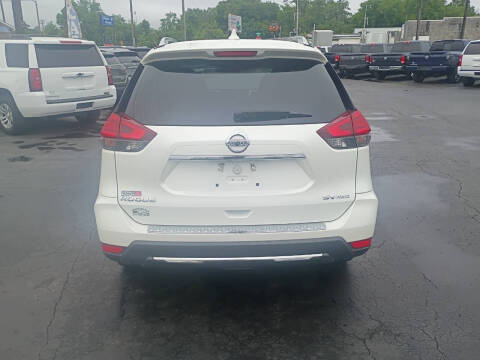 2017 Nissan Rogue SV