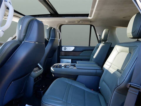 2022 Lincoln Navigator Black Label