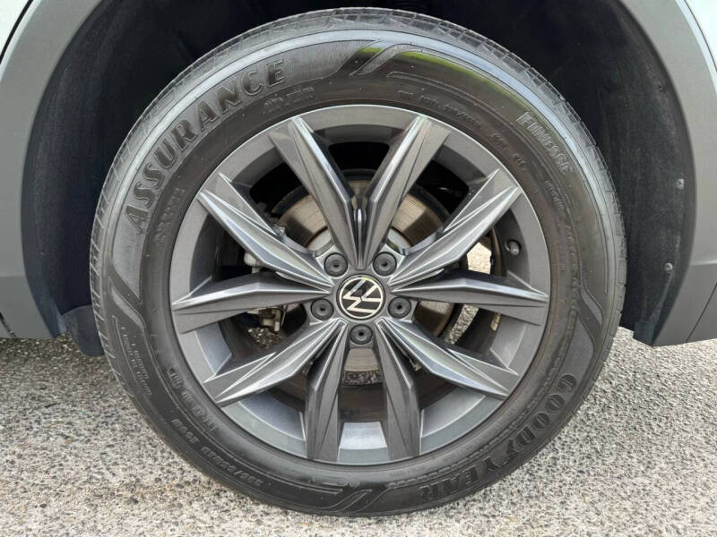 2022 Volkswagen Tiguan SE
