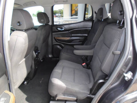 2017 GMC Acadia SLE-2