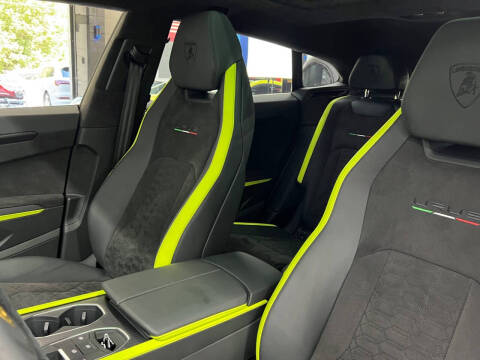 2022 Lamborghini Urus