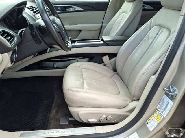 2017 Lincoln MKZ Select