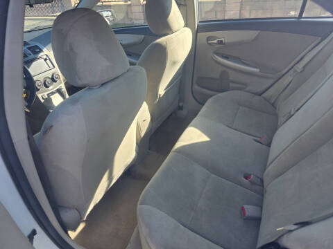 2013 Toyota Corolla LE