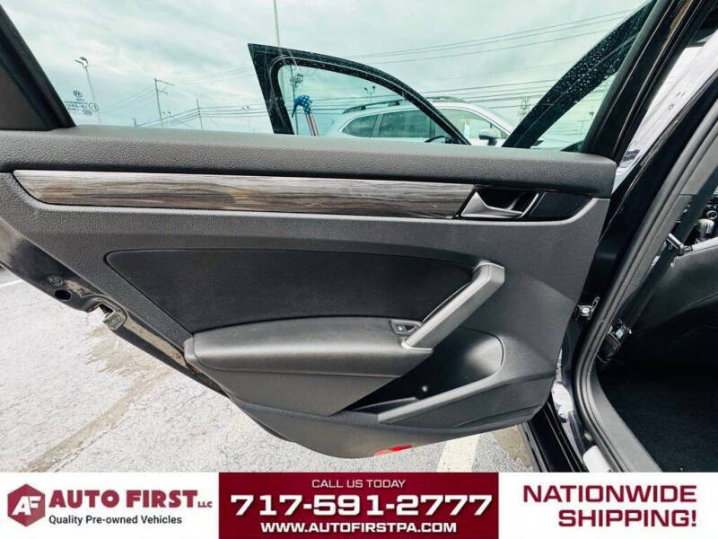 2021 Volkswagen Passat R-Line