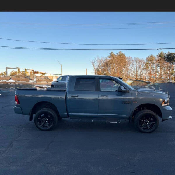 2015 RAM Ram 1500 Pickup Sport photo 7