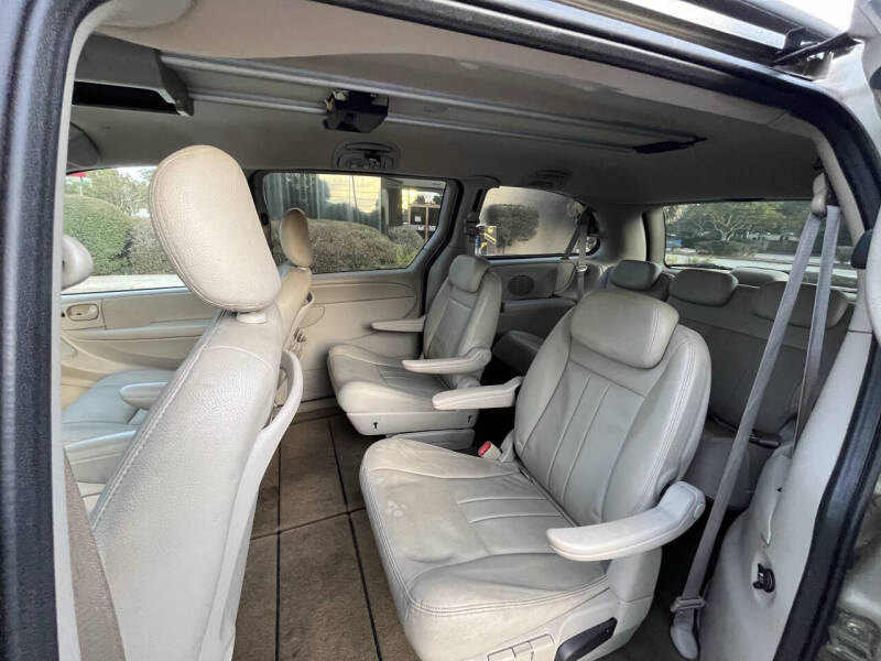 2006 Dodge Grand Caravan SXT