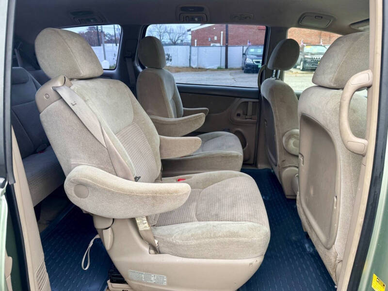 2008 Toyota Sienna CE 7-Passenger