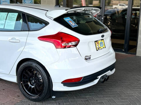 2017 Ford Focus ST
